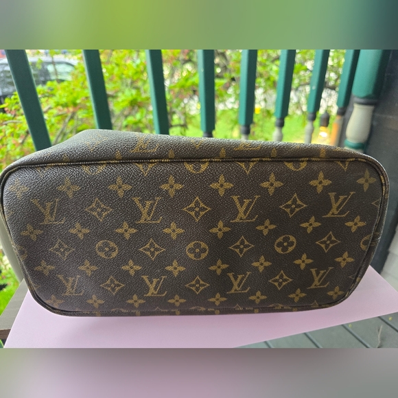 Louis Vuitton Brown Neverfull Tote - Picture 13 of 13